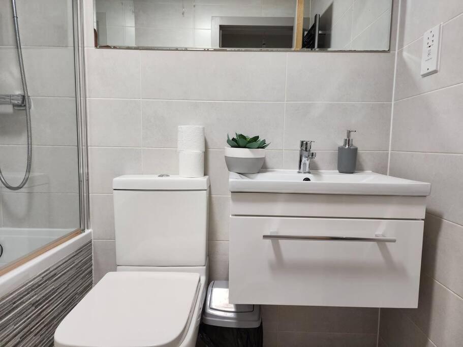 Horizon House, Luxury 2-Bedroom Flat 3 Oxford Exterior photo